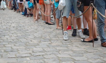 Queue this side for your own good – part 1